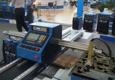 2017 murang cnc metal cutting machine START Brand LCD panel control system 1300 * 2500mm nagtatrabaho lugar plasma cutting machine