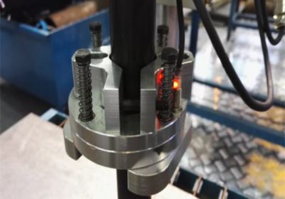 Mataas na matatag cnc plasma at bakal cutting machine para sa industriya ng sheet metal