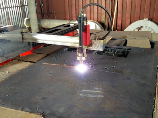 CNC Gantry Plasma Flame cutting machine na may Panasonic servo motor