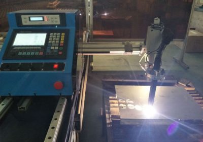 Metal sheet cnc plasma cutting machine na may controller