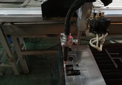 Mabilis na bilis 1500x3000mm cnc plasma cutting at apoy metal cutting machine
